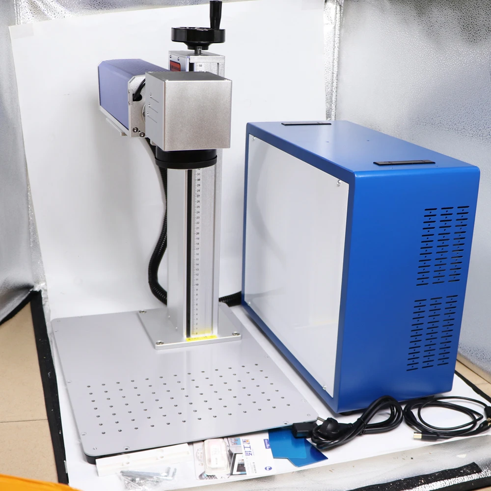Macchina per Marcatura Laser a - Industrial Laser Engraving Machine For Metal recensione e prezzo