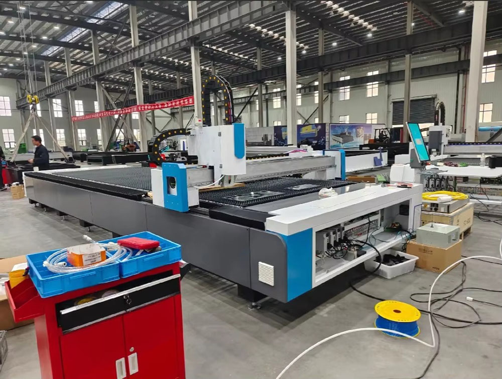 Macchina da Taglio Laser a Fib - Industrial Laser Metal Cutter recensione e prezzo