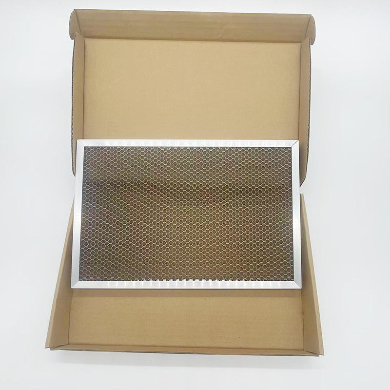 Tavolo da lavoro a nido d'ape  - Honeycomb Laser Bed recensione e prezzo
